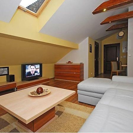 Apartman Pri Jazere Ружомберок Екстериор снимка